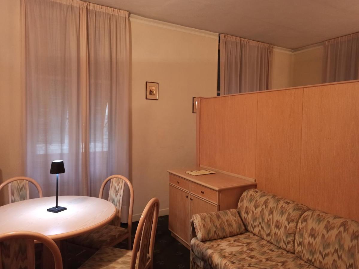 Hotel Miramare Imperia Ruang foto