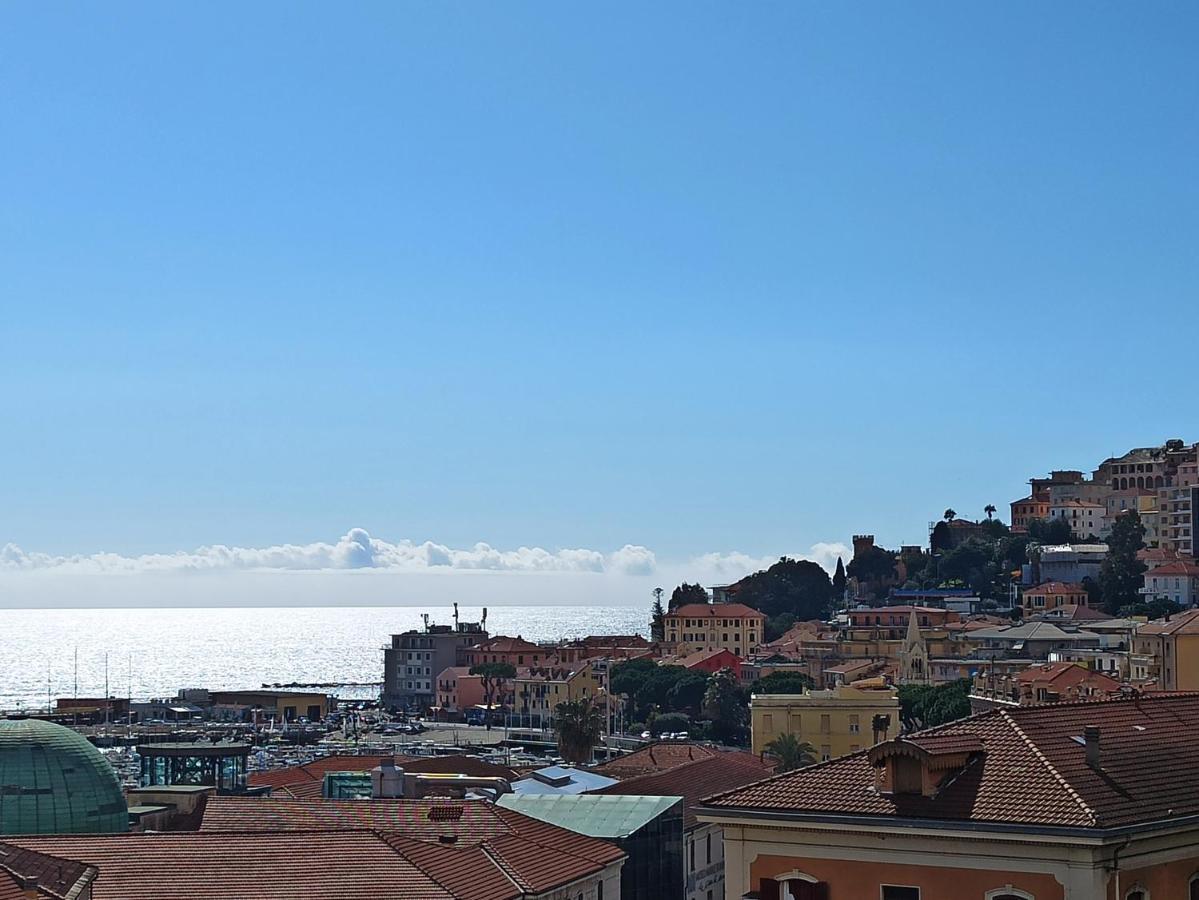 Hotel Miramare Imperia Bagian luar foto